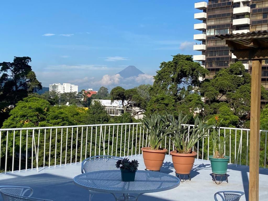 Apartamentos Reforma Guatemala-Stad Buitenkant foto